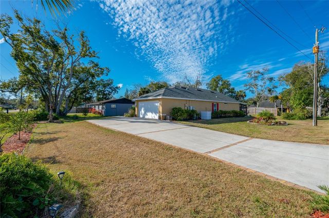 812 HAMILTON STREET, New Smyrna Beach, FL 32168