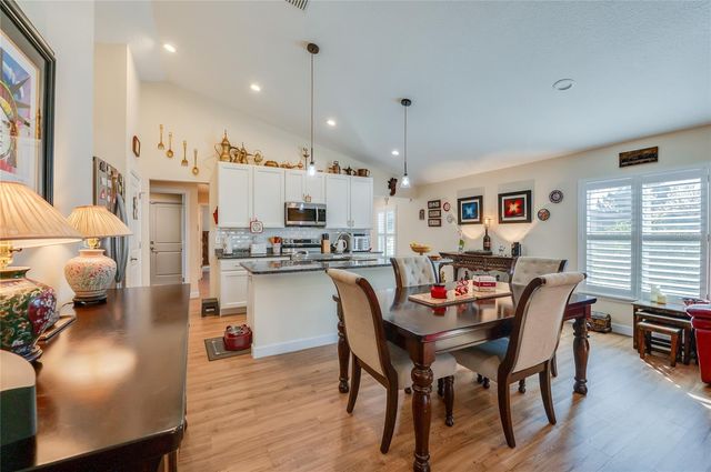 812 HAMILTON STREET, New Smyrna Beach, FL 32168