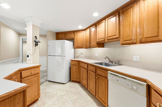 6 Technology Dr 235, Chelmsford, MA 01863