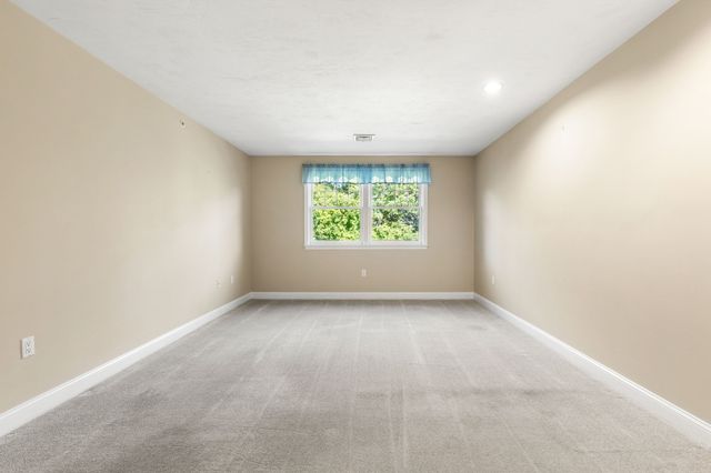 6 Technology Dr 235, Chelmsford, MA 01863