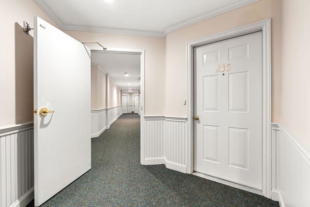 6 Technology Dr 235, Chelmsford, MA 01863