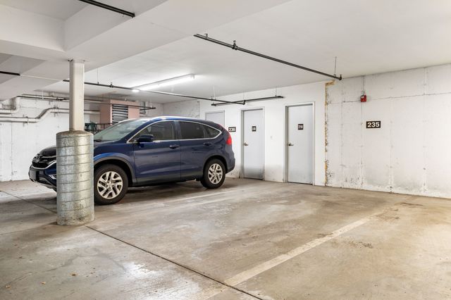 6 Technology Dr 235, Chelmsford, MA 01863