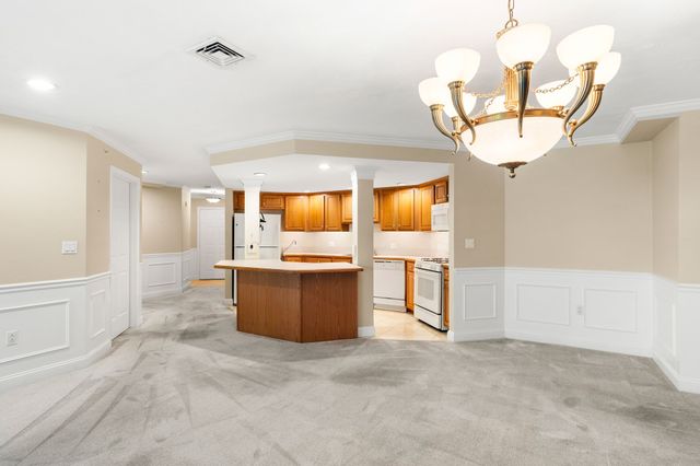 6 Technology Dr 235, Chelmsford, MA 01863