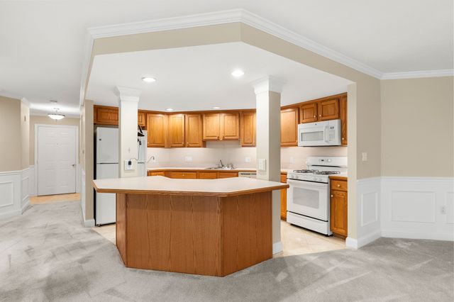 6 Technology Dr 235, Chelmsford, MA 01863