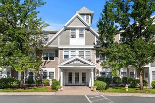 6 Technology Dr 235, Chelmsford, MA 01863