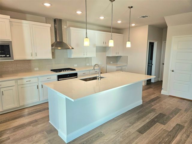 1918 Waterwalk Drive, Rowlett, TX 75088