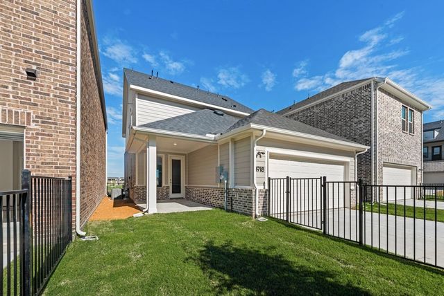 1918 Waterwalk Drive, Rowlett, TX 75088