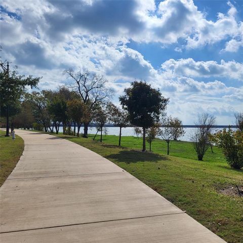1918 Waterwalk Drive, Rowlett, TX 75088