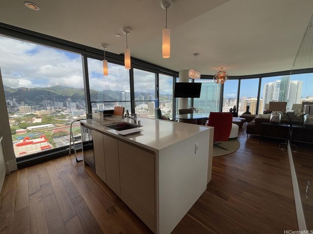 1108 Auahi Street 2908, Honolulu, HI 96814