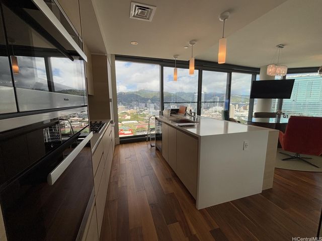 1108 Auahi Street 2908, Honolulu, HI 96814
