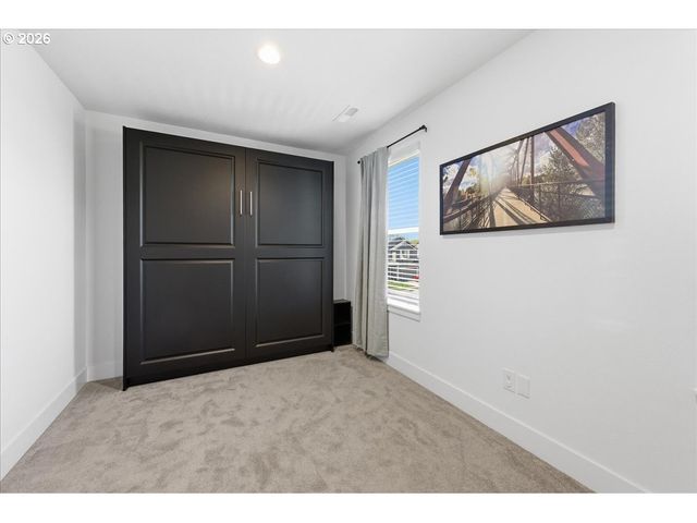 8525 N 1ST St, Ridgefield, WA 98642