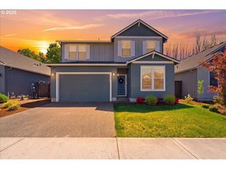 8525 N 1ST St, Ridgefield, WA 98642
