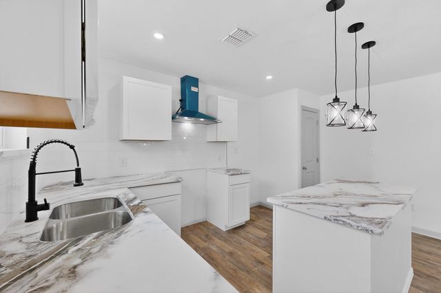 5650 Forney Road, Dallas, TX 75227