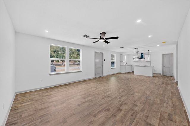 5650 Forney Road, Dallas, TX 75227