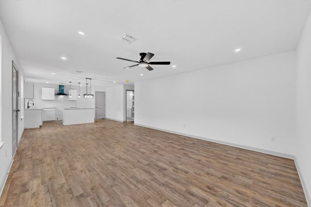 5650 Forney Road, Dallas, TX 75227