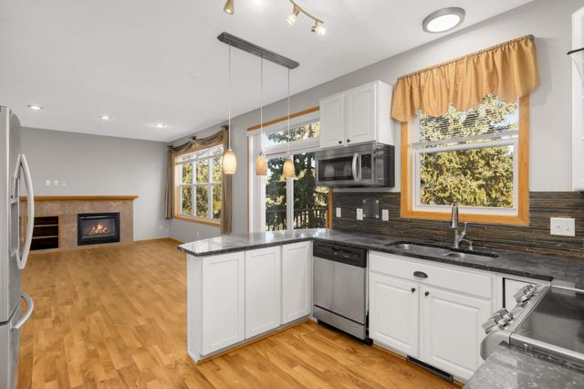 17440 49th Ave N, Plymouth, MN 55446