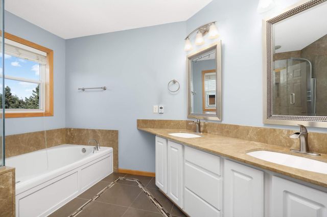 17440 49th Ave N, Plymouth, MN 55446