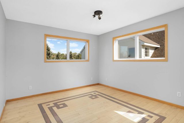 17440 49th Ave N, Plymouth, MN 55446