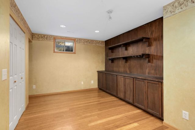 17440 49th Ave N, Plymouth, MN 55446