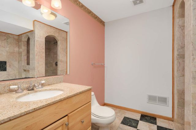 17440 49th Ave N, Plymouth, MN 55446