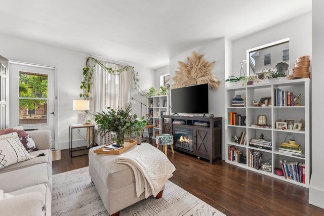 3031 Pinehurst Ave, Dormont, PA 15216