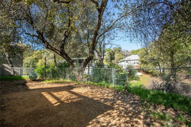 11 Cove Court, Oroville, CA 95966