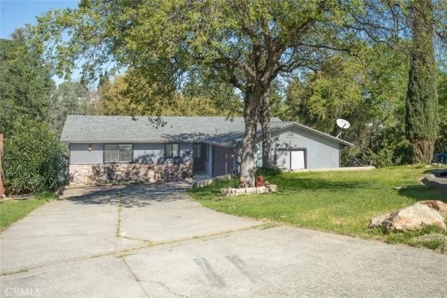 11 Cove Court, Oroville, CA 95966