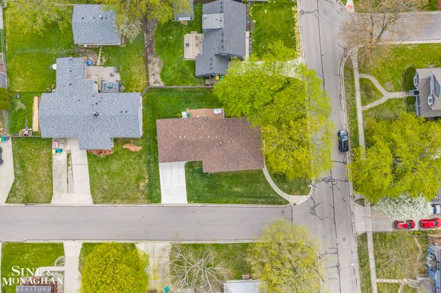 718 N Ninth Street, St Clair, MI 48079