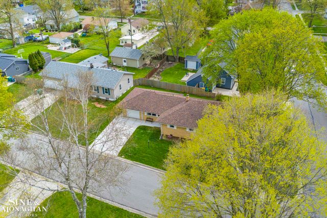 718 N Ninth Street, St Clair, MI 48079