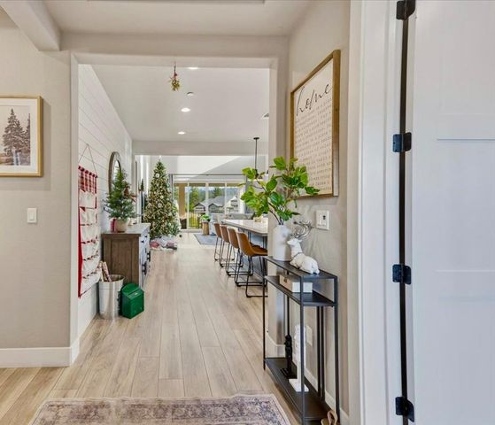 508 Chase Ct, Colfax, CA 95713