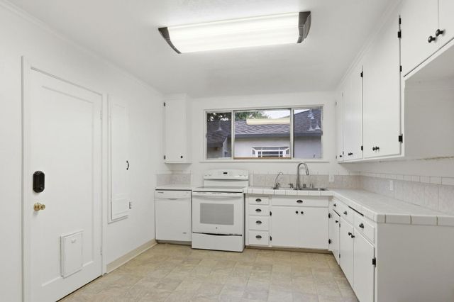 2222 Walnut Grove Avenue, San Jose, CA 95128