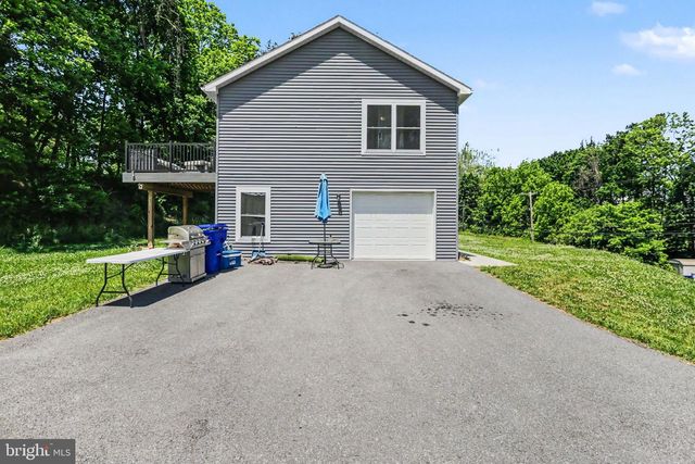 1312 EDGEMONT RD, Harrisburg, PA 17109
