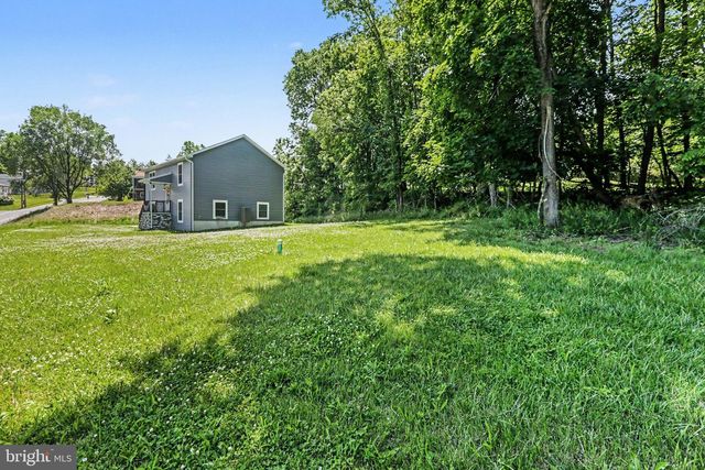 1312 EDGEMONT RD, Harrisburg, PA 17109