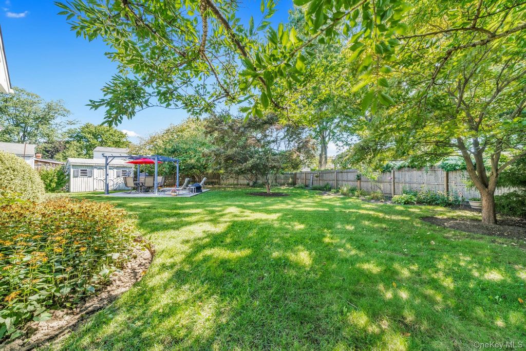 9 Anson Lane, West Sayville, NY 11796 — photo 3