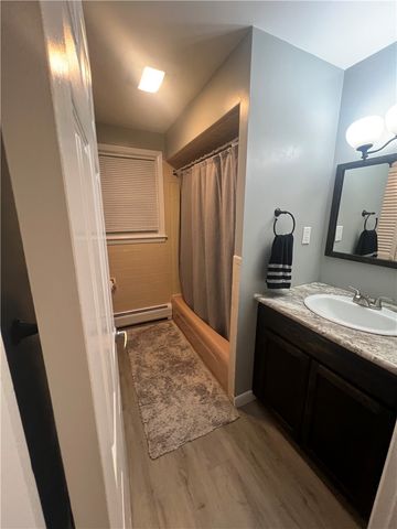 27 Grandview Drive, West Warwick, RI 02893