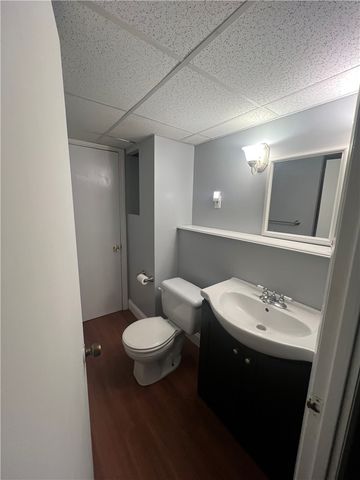 27 Grandview Drive, West Warwick, RI 02893