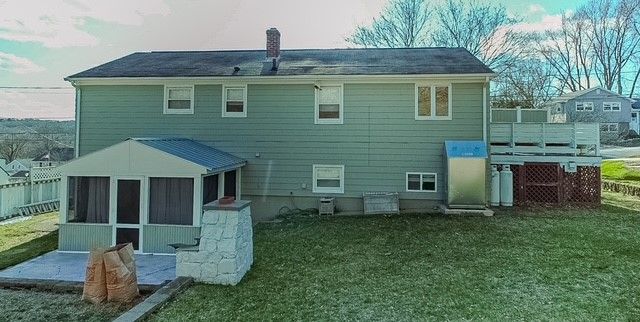 27 Grandview Drive, West Warwick, RI 02893