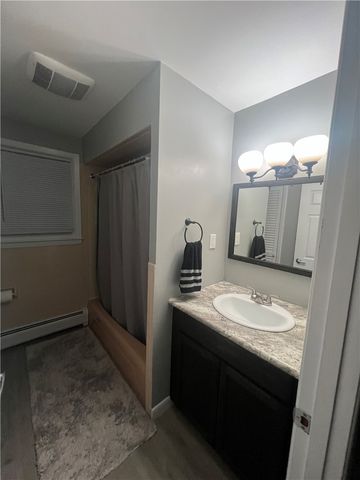 27 Grandview Drive, West Warwick, RI 02893