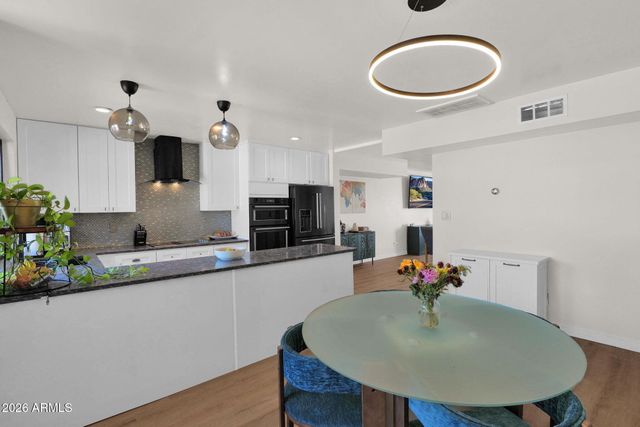 7742 E VERNON Avenue, Scottsdale, AZ 85257