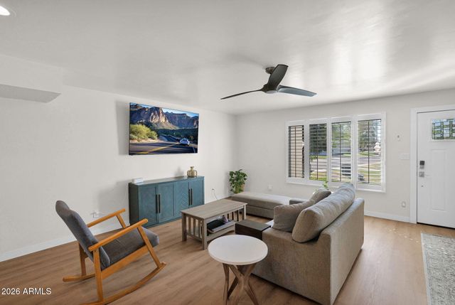 7742 E VERNON Avenue, Scottsdale, AZ 85257