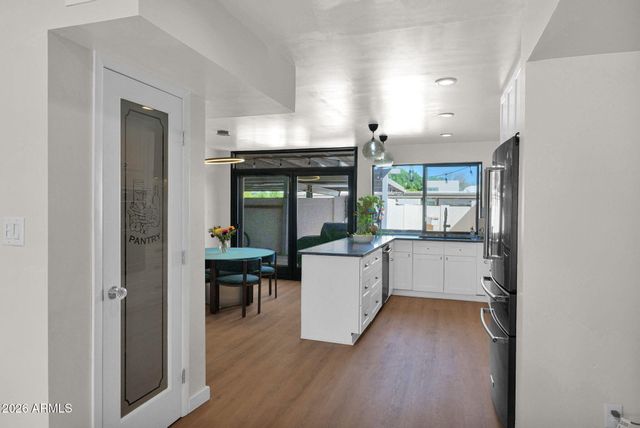 7742 E VERNON Avenue, Scottsdale, AZ 85257