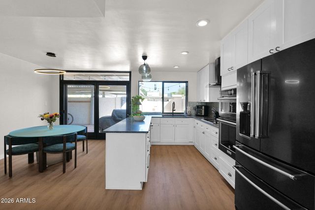 7742 E VERNON Avenue, Scottsdale, AZ 85257