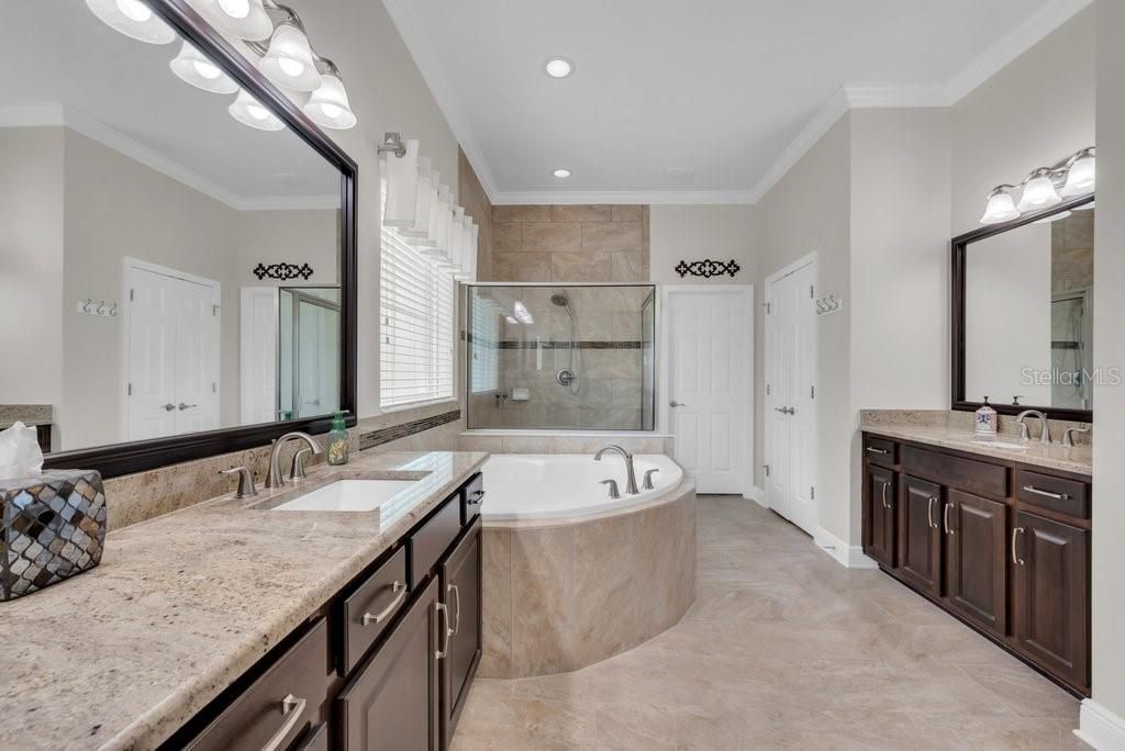 Image 22 of property listing at 1221 CADENCE COURT, Brandon, FL 33511