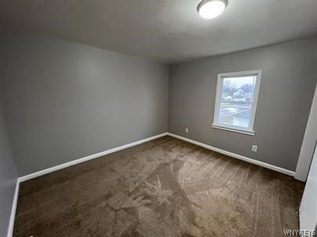 340 Park Avenue, Lockport City, NY 14094