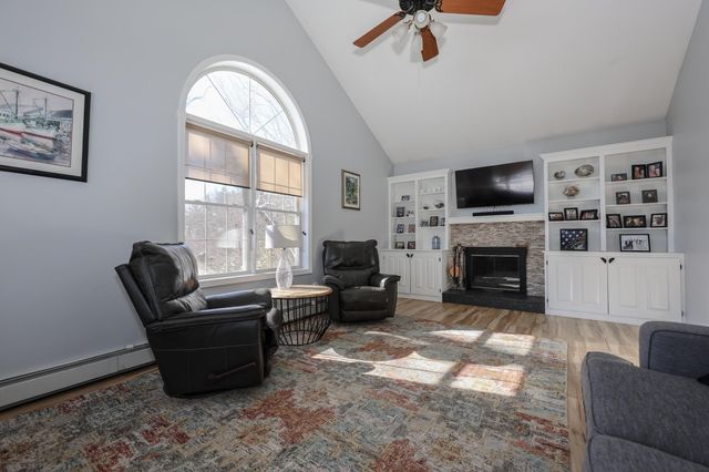 10 Jade Drive, Danville, NH 03819