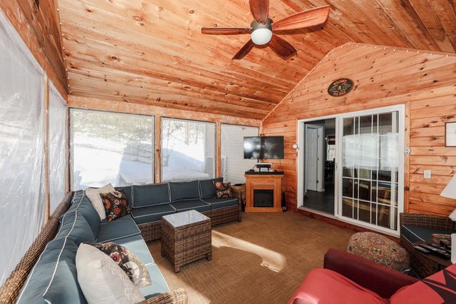 10 Jade Drive, Danville, NH 03819