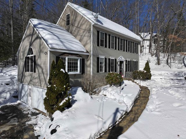 10 Jade Drive, Danville, NH 03819