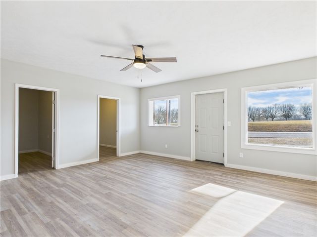 9513 62 Highway, Harrison, AR 72601