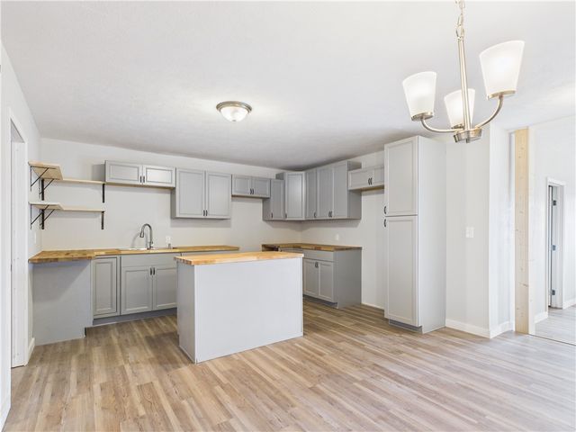 9513 62 Highway, Harrison, AR 72601