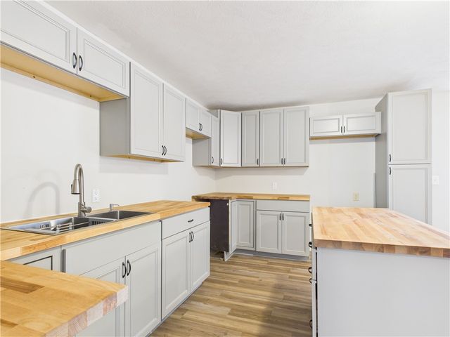 9513 62 Highway, Harrison, AR 72601